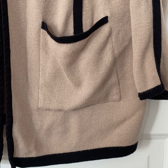 Dana Buchman beige sweater with black accent, S - Picture 4 of 7